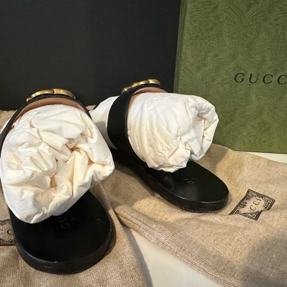 Authentic gucci slides size 35.5 (5.5) - Picture 5 of 7